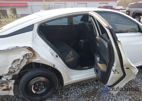 2021 Nissan Altima Sv Fwd z USA, uszkodzony, nr VIN 1N4BL4DV7MN375329